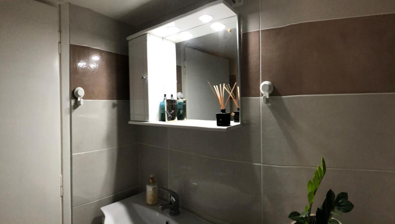 Cosy Apartment In Metaxourgeio Αθήνα Εξωτερικό φωτογραφία