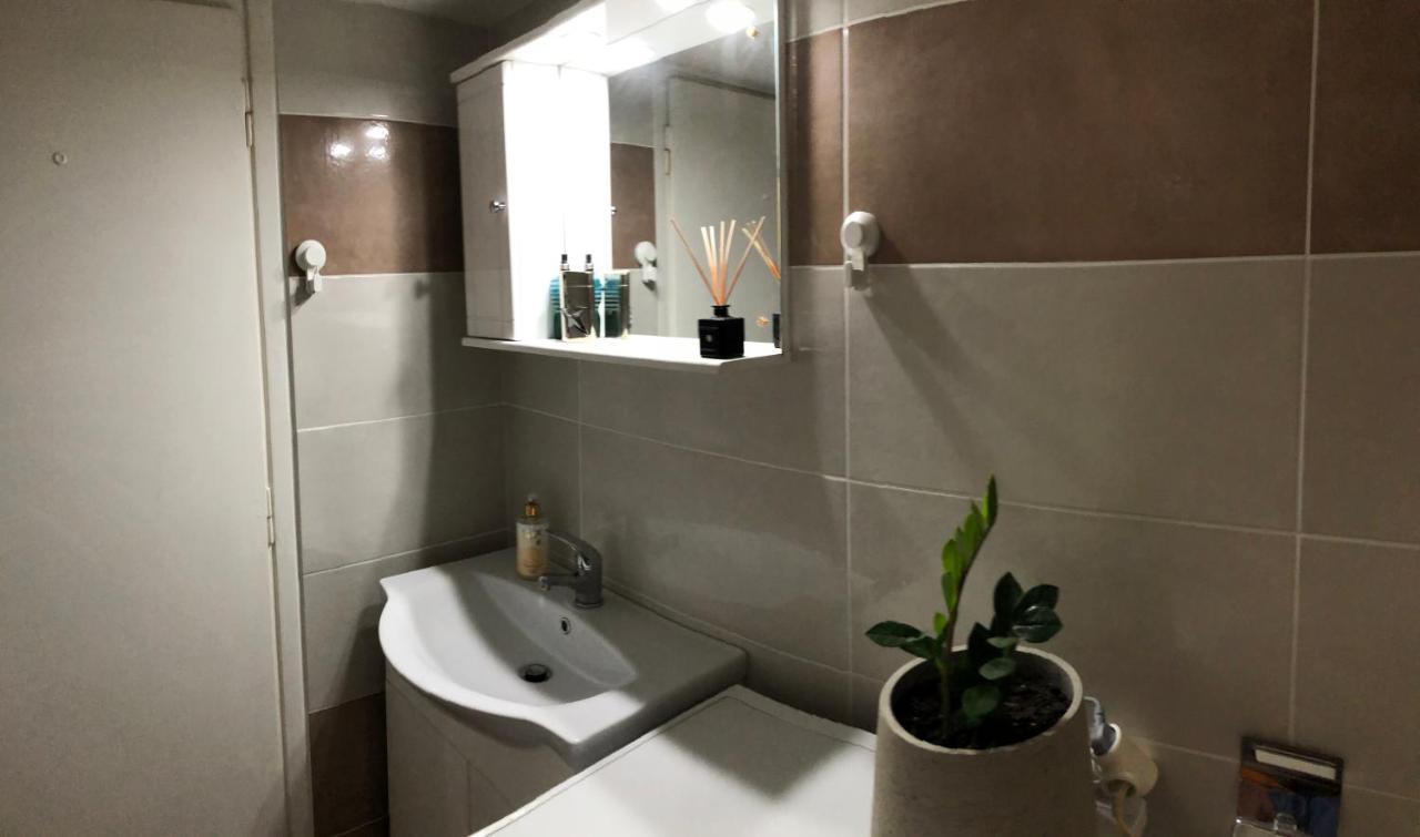 Cosy Apartment In Metaxourgeio Αθήνα Εξωτερικό φωτογραφία